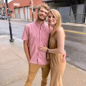 Meet your Posher, Kait.